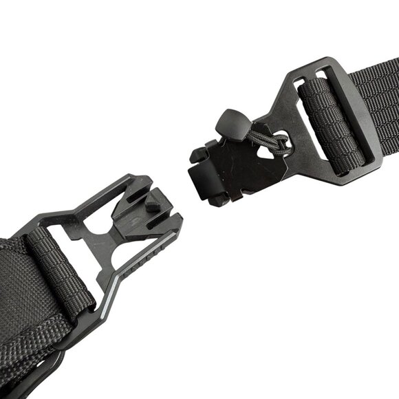 SKYBORNE Slinger 3L Sling Bag Black Tactical EDC Crossbody Chest Pack - Picture 8 of 10